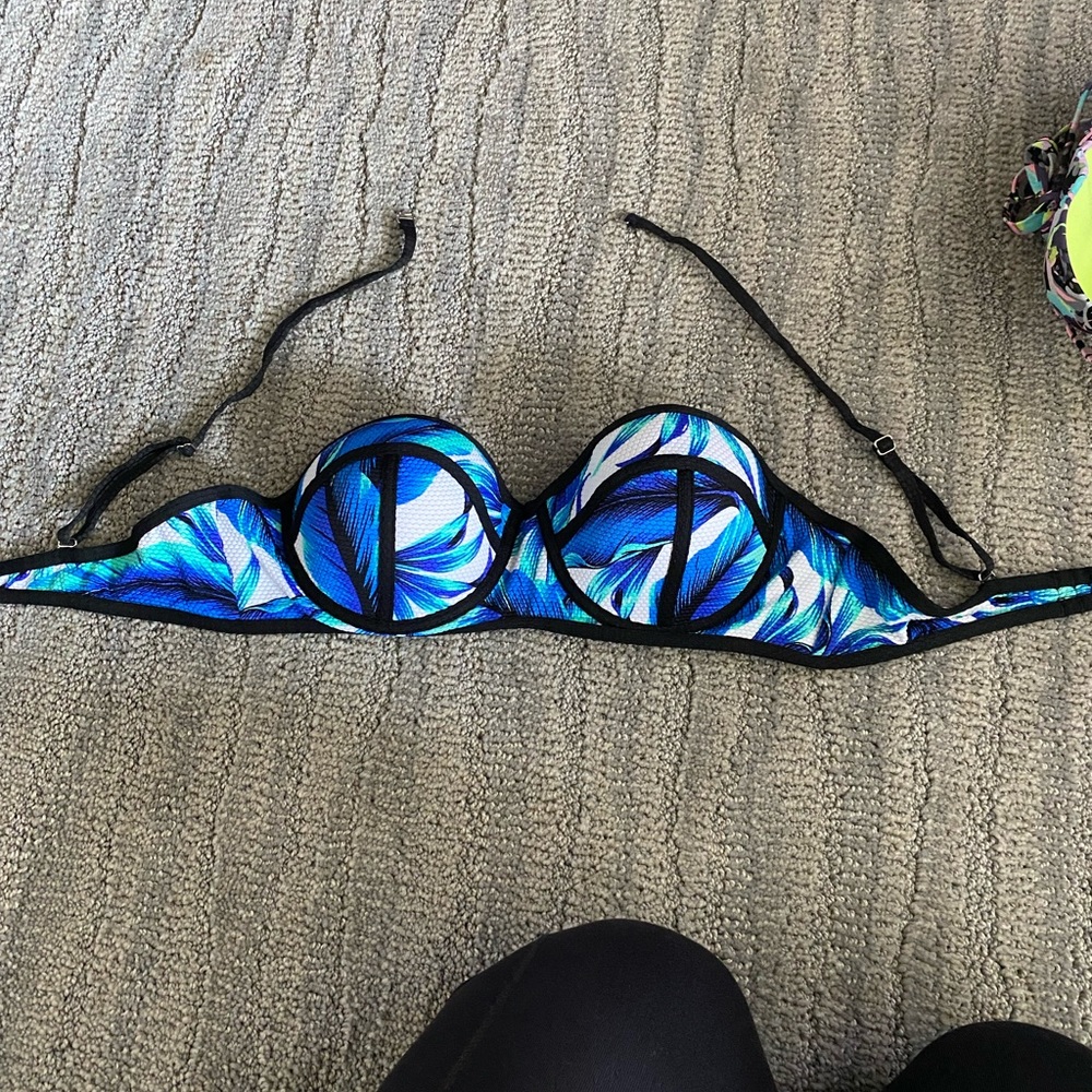 Underwire bandeau swim top.